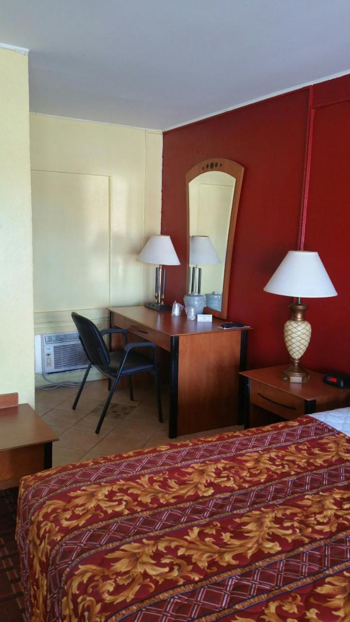 Palms Inn Дания-Бич Экстерьер фото